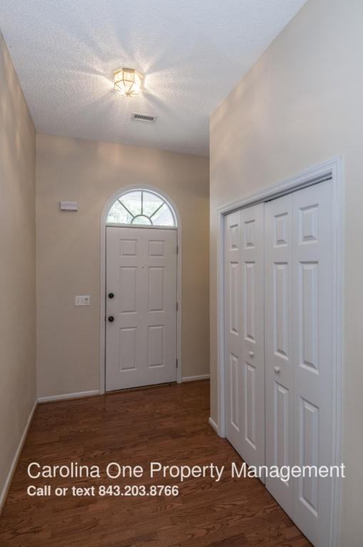 1709 Henley Ln - Photo 2 of 20