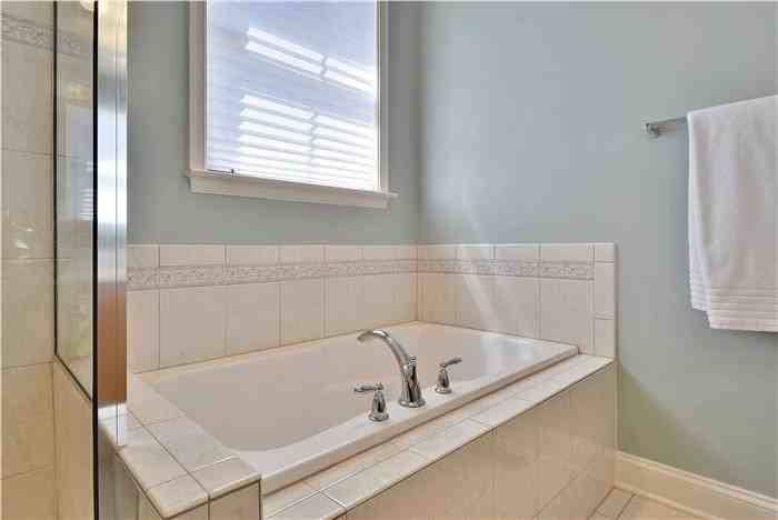 115 Keenan Way - Photo 3 of 40