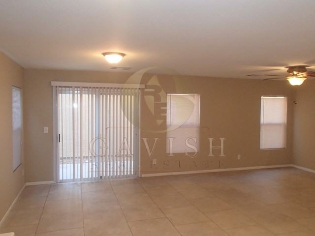 1196 Orchard View St - Photo 3 of 10