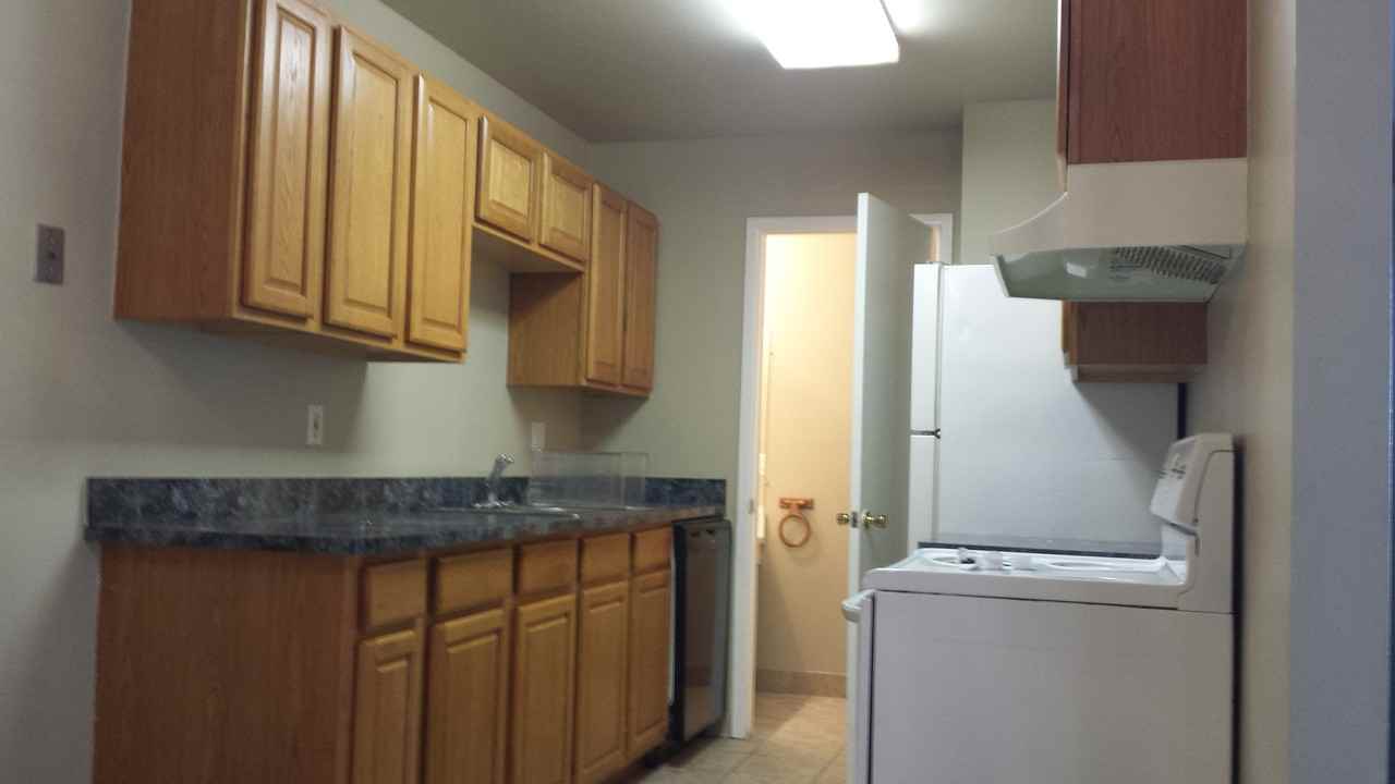 28223 Raleigh Crescent Dr - Photo 2 of 14