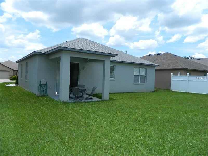 200 Roseling Crossing - Photo 2 of 18