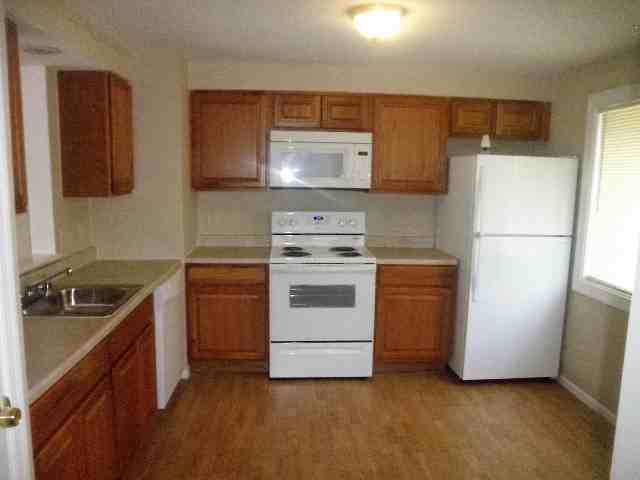 13 Bykes Ct - Photo 2 of 18