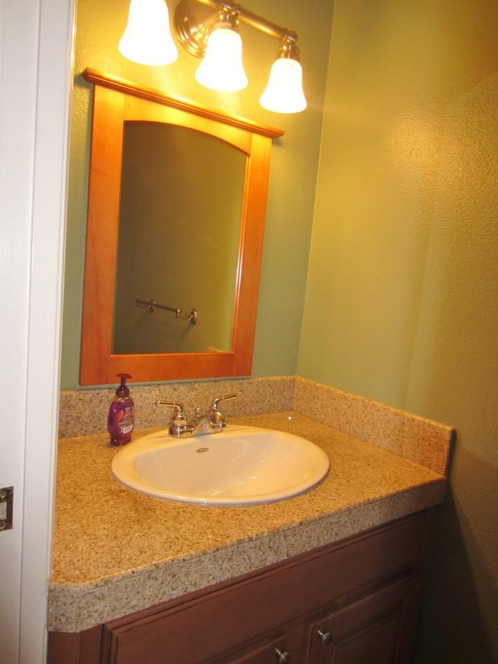 19905 Keswick Ln - Photo 3 of 18