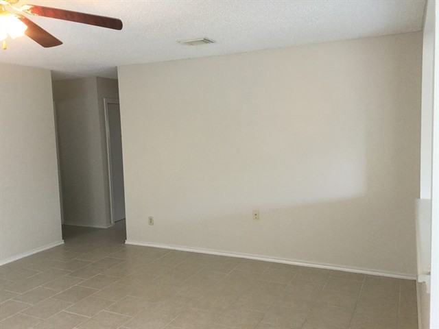 6491 Beech Trail Dr - Photo 3 of 14