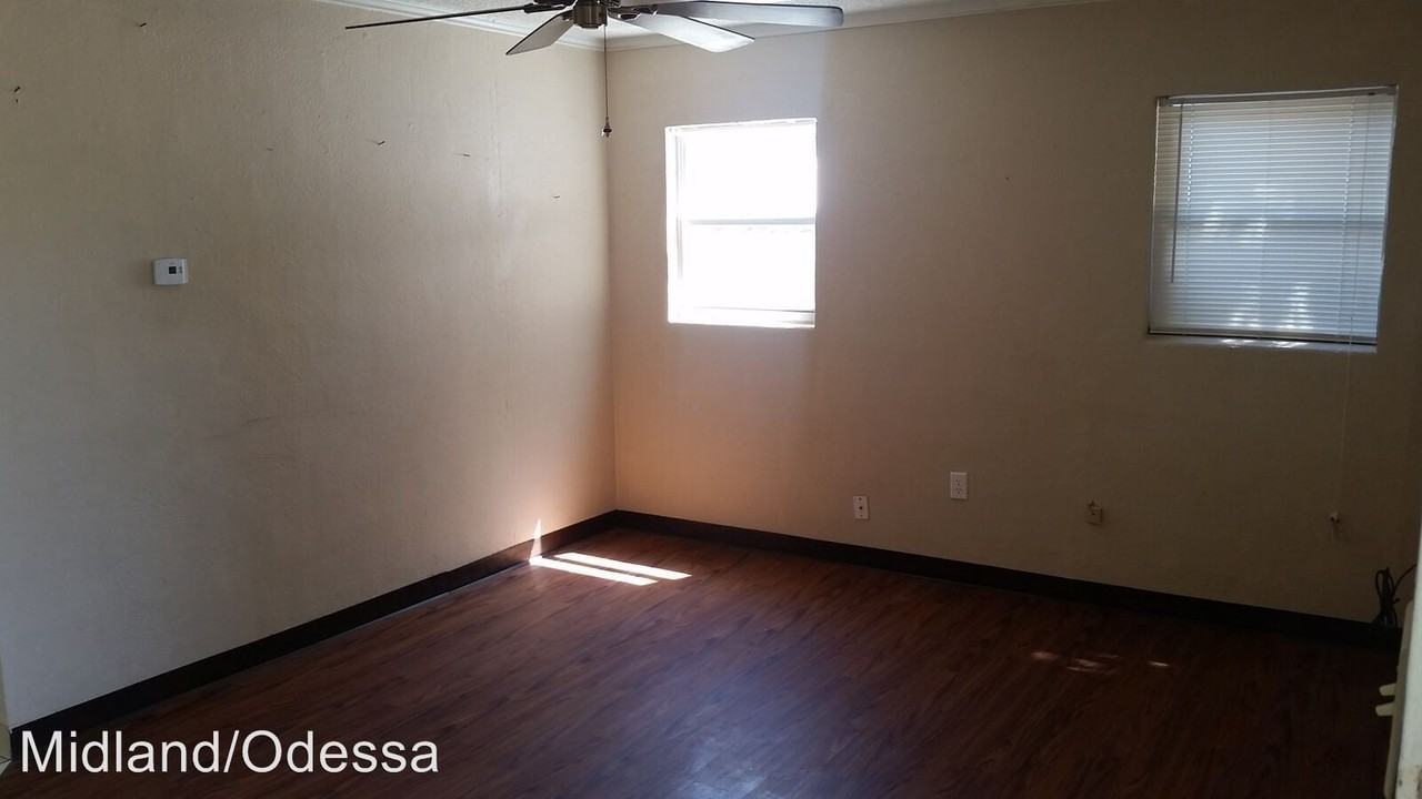 208 Mitchell St - Photo 2 of 6