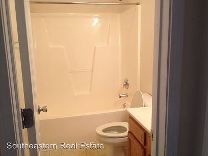 1696 Shaw Hwy - Photo 2 of 9