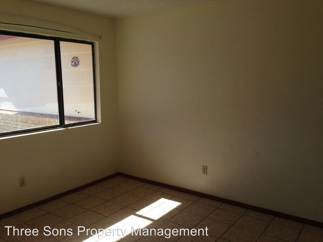 3309 Delamar Ave NE - Photo 3 of 16