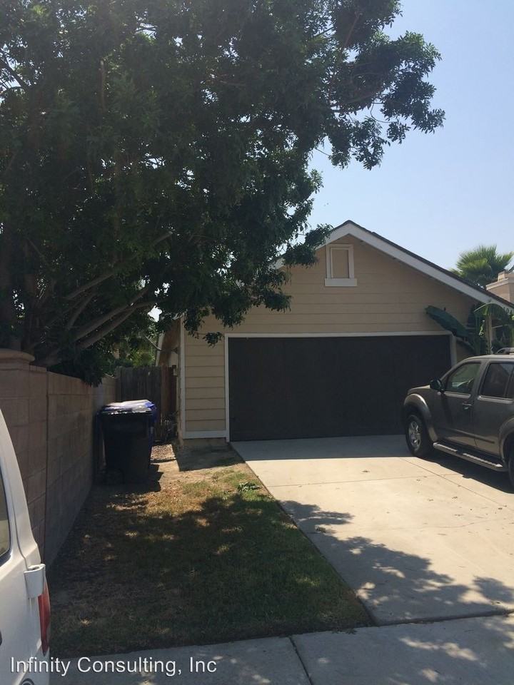 10474 Latour Ln - Photo 2 of 2