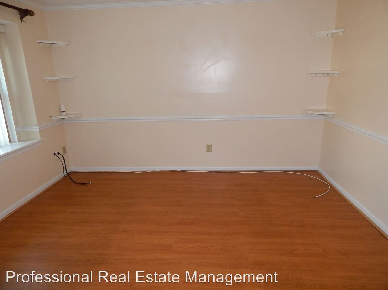 6 Penn Cir - Photo 3 of 16