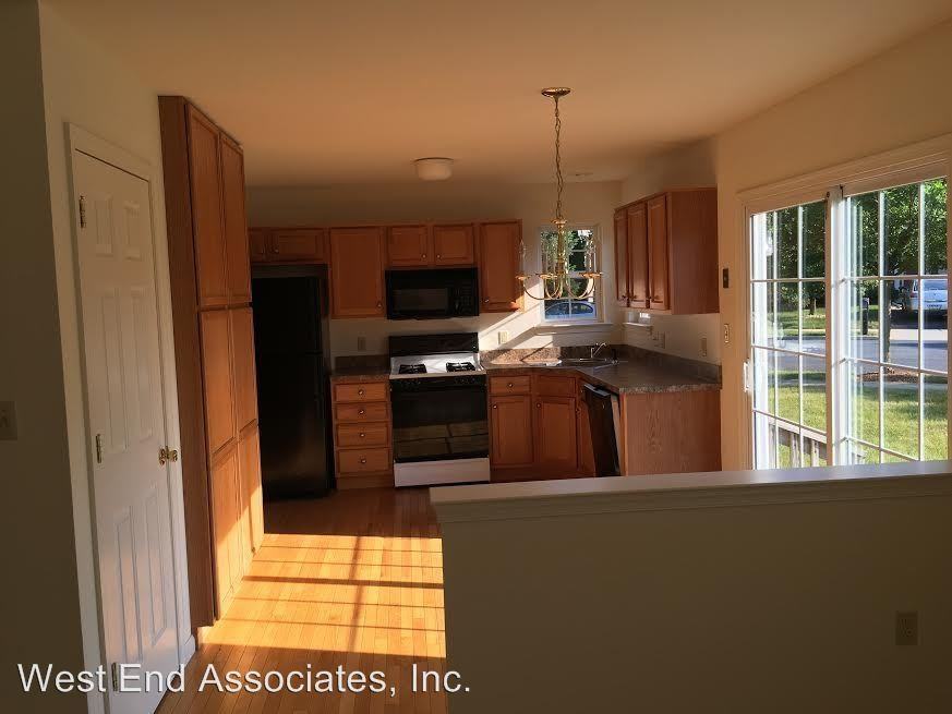 1489 Cambridge Dr - Photo 3 of 12