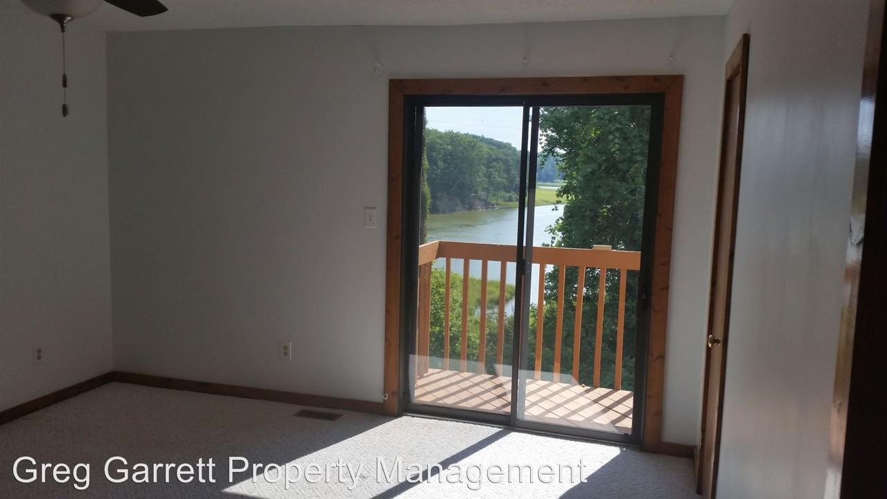 329 Bridgewater Dr - Photo 2 of 23