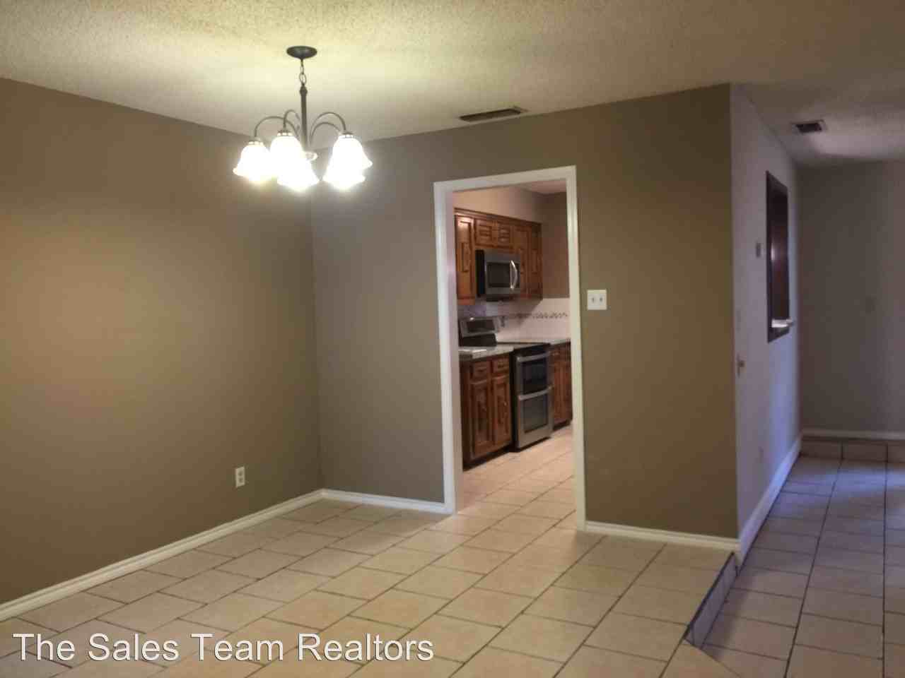 3208 Elma Dr - Photo 2 of 35