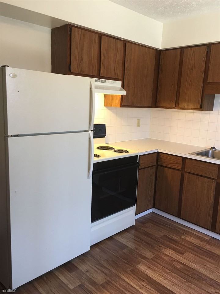 2399 Echo Valley Dr - Photo 2 of 6