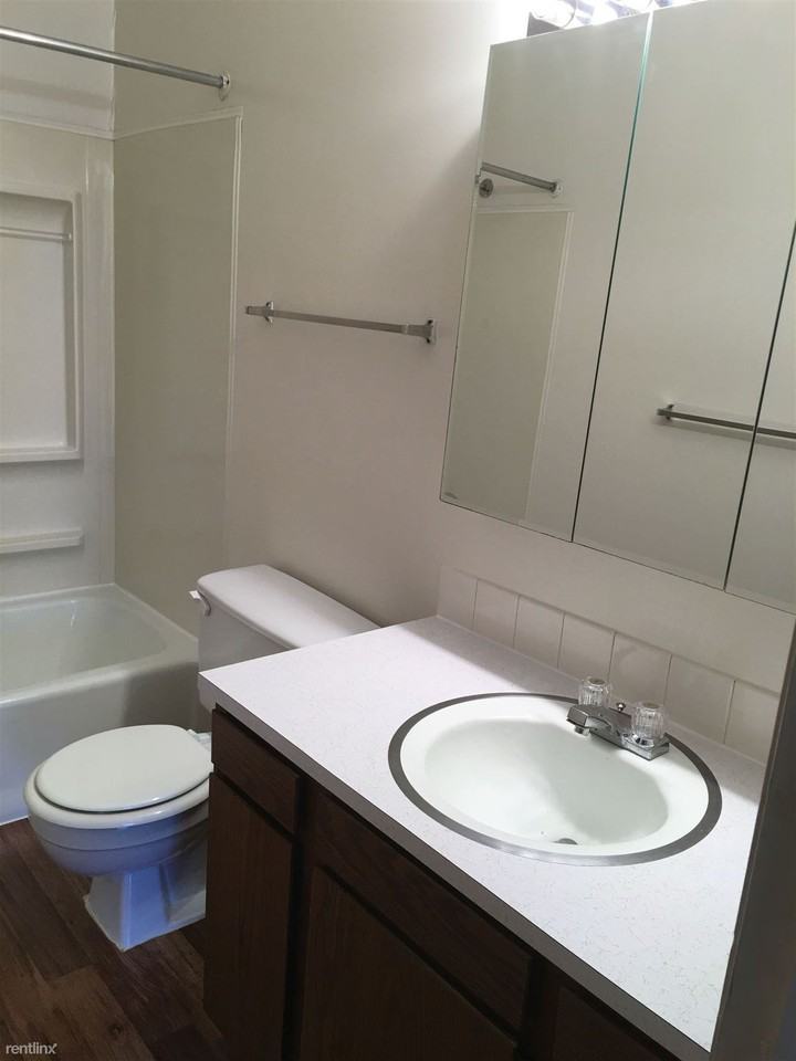 2399 Echo Valley Dr - Photo 3 of 6