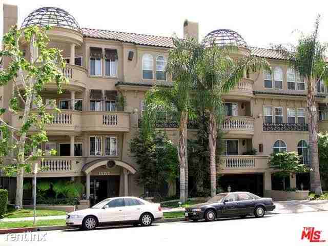 12712 Moorpark St #303