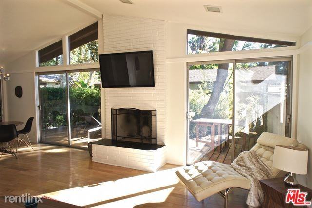 2300 Holly Dr - Photo 3 of 3