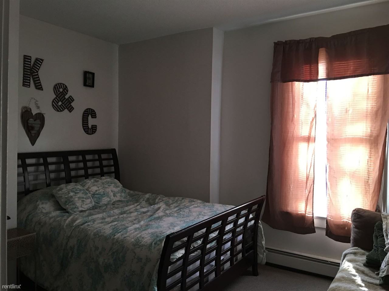 32 Elm St - Photo 3 of 10