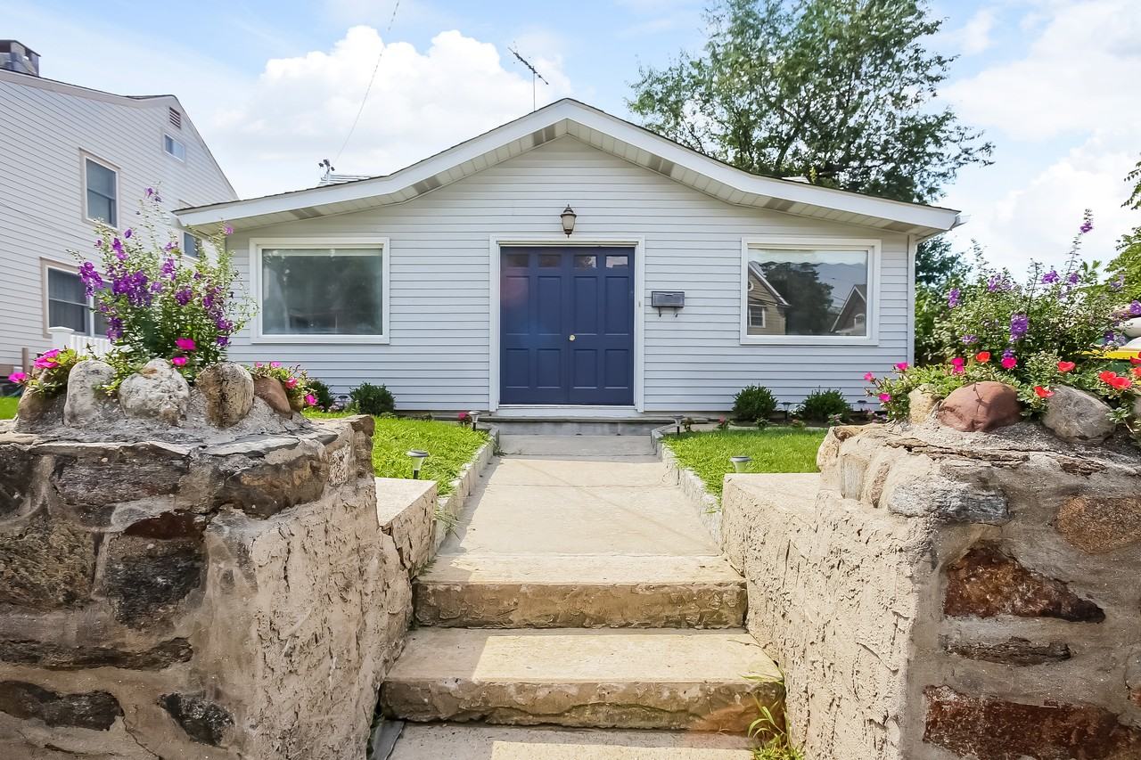 36 Dearborn Ave - Photo 2 of 16