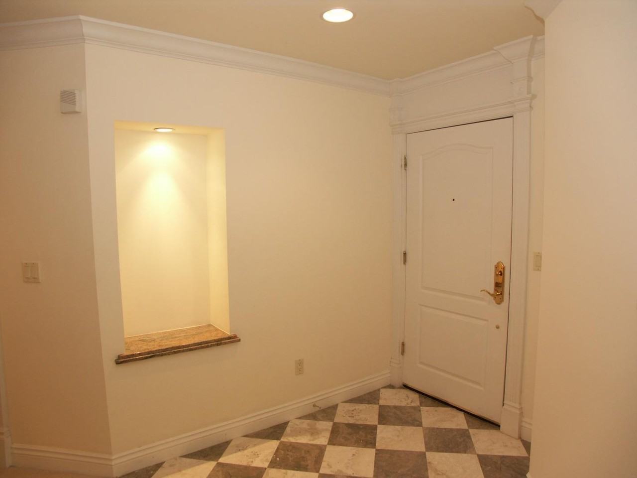 1499 Oak Grove Ave - Photo 2 of 8