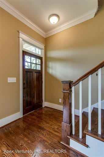 1327 Meridian St - Photo 3 of 29