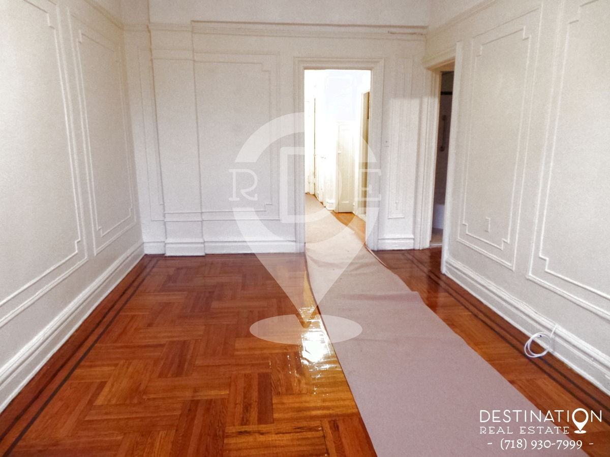 2035 East 16th Street - Photo 2 of 6
