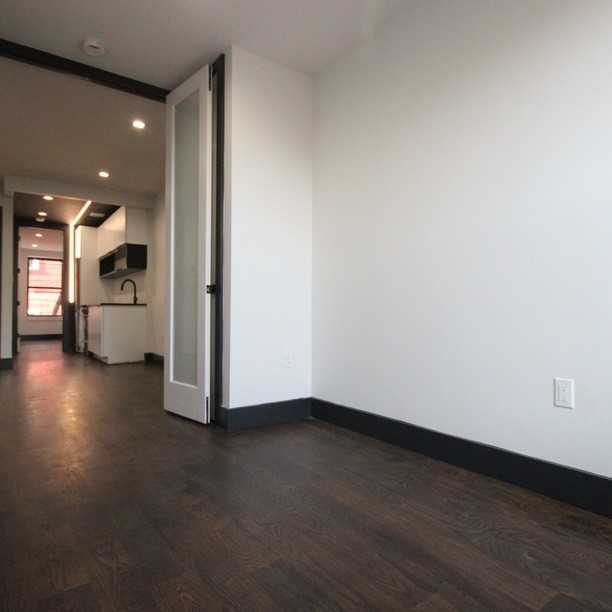 205 Johnson Avenue #20