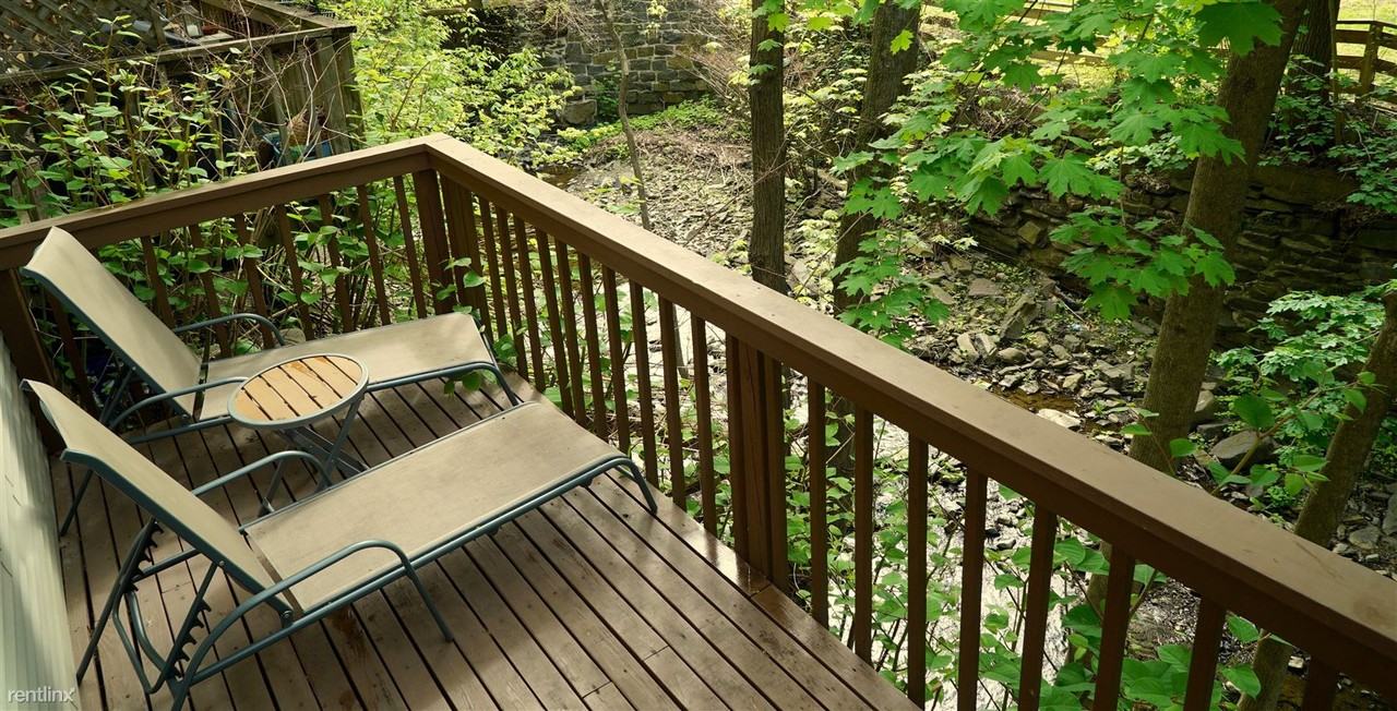 49 Quarry St - Photo 3 of 10