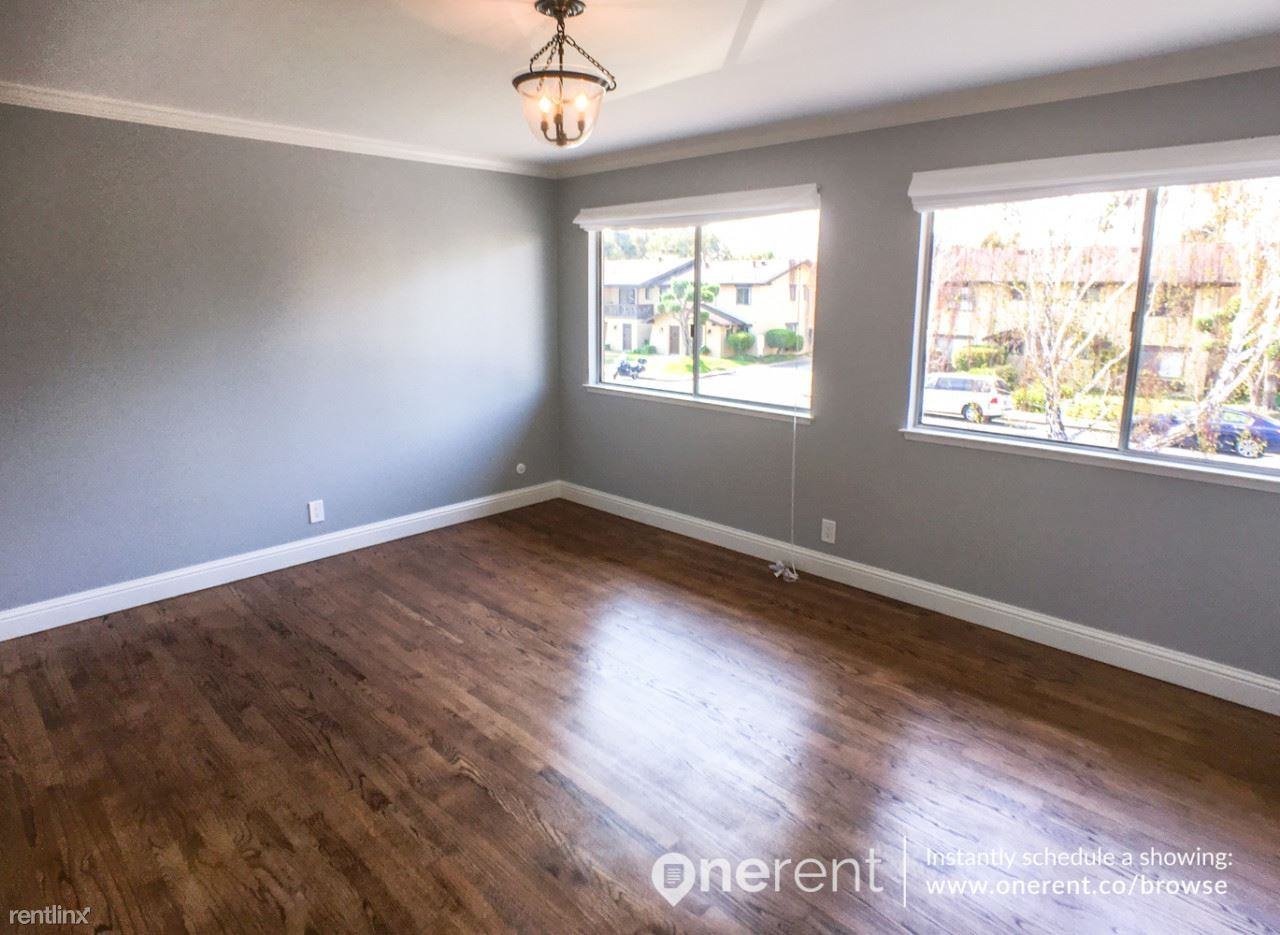 829 Comet Dr - Photo 3 of 12