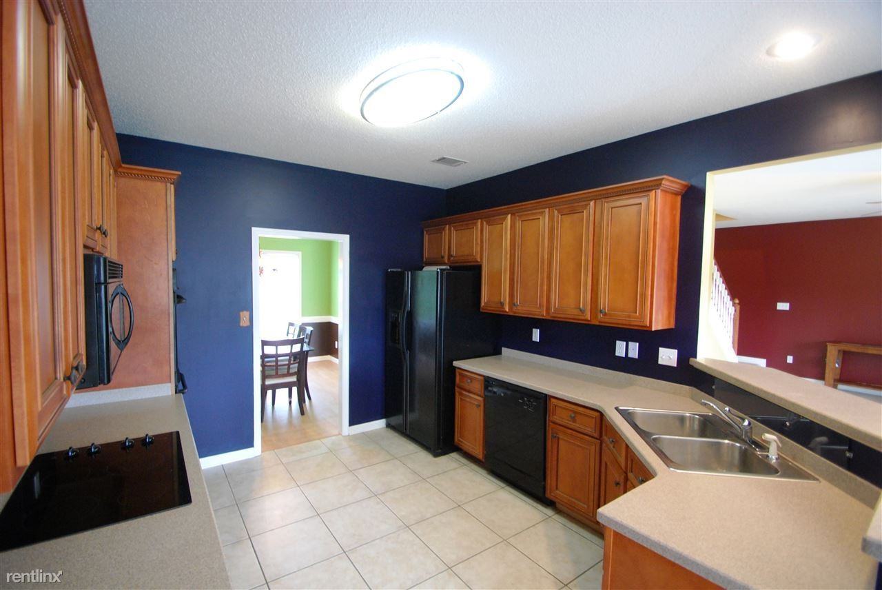 6654 Jessica Dr - Photo 2 of 13