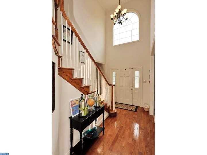 1630 Sloan Way - Photo 2 of 22