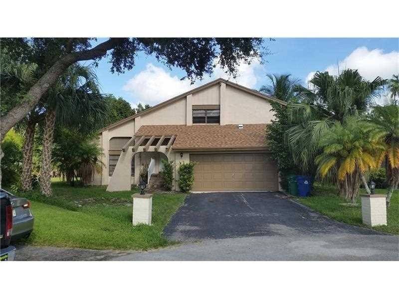 3770 Northwest 73rd Way - Photo 3 of 5