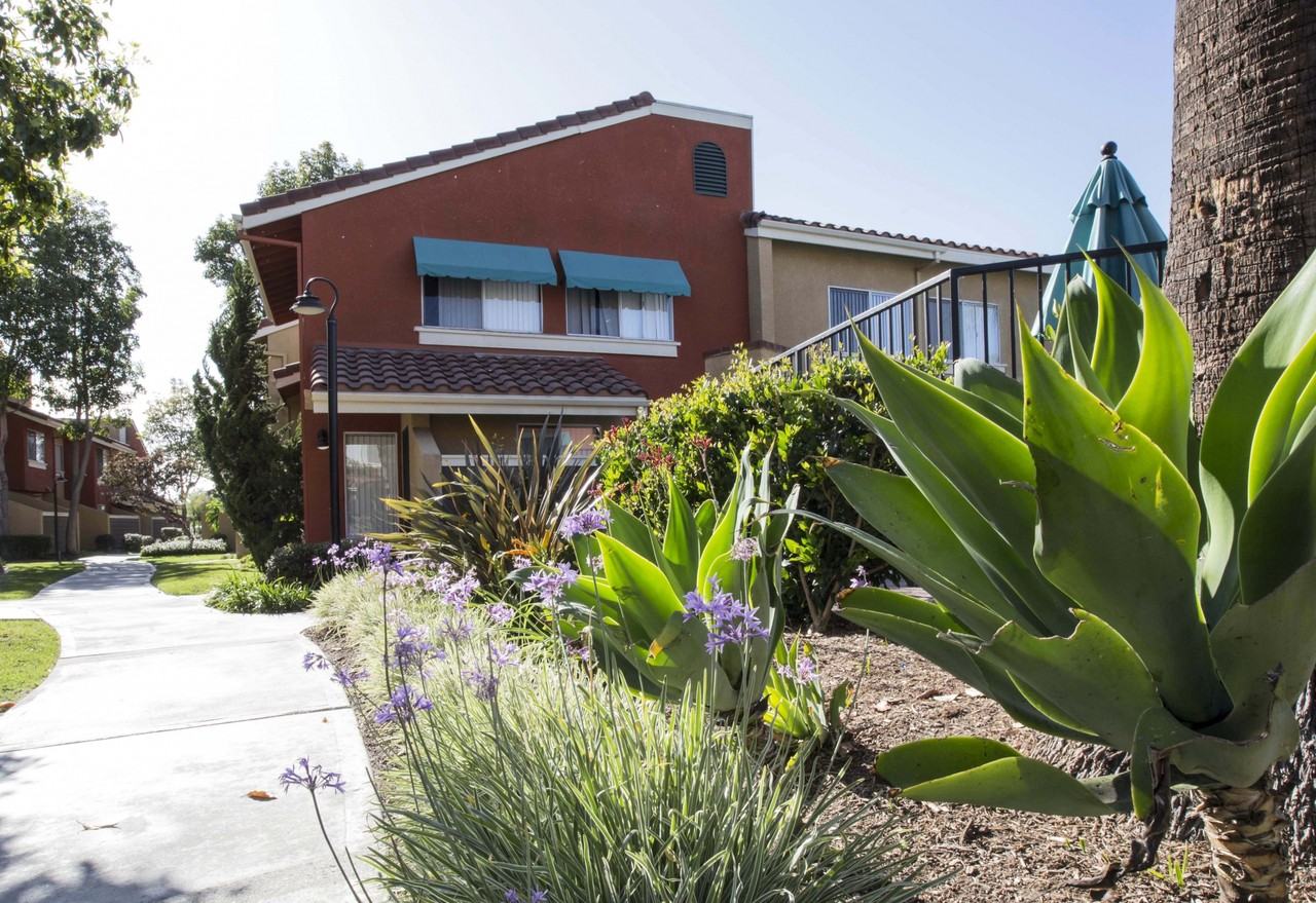 Portofino Townhomes (Summer Wind) - Photo 2 of 15