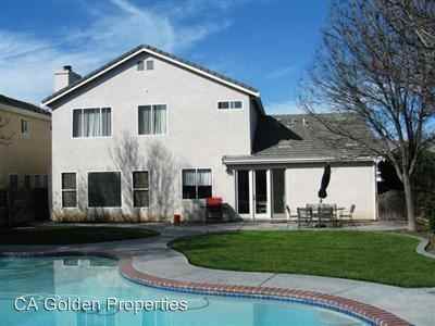 2862 Meredith Ct - Photo 2 of 25