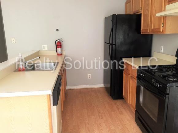 145 Wildflower Pl - Photo 2 of 14