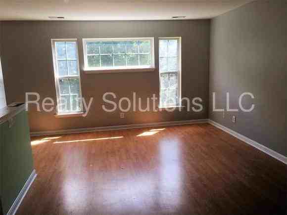 145 Wildflower Pl - Photo 3 of 14