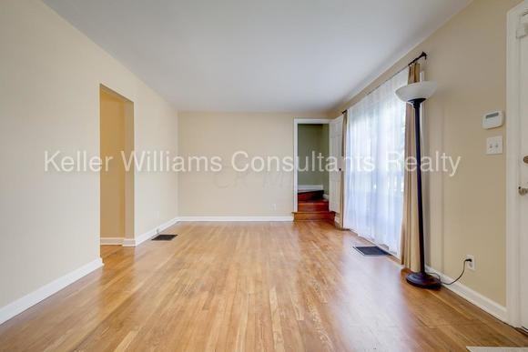 1832 Kenny Rd - Photo 3 of 18