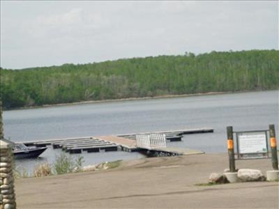 4508 42 St - Photo 3 of 5