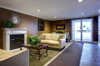 825 9th St W - Photo 3 of 3