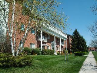 115 Greenwood Dr