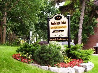 11 Rochefort Dr - Photo 2 of 8