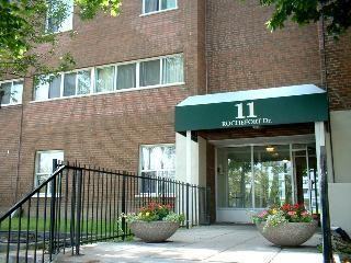 11 Rochefort Dr - Photo 3 of 8