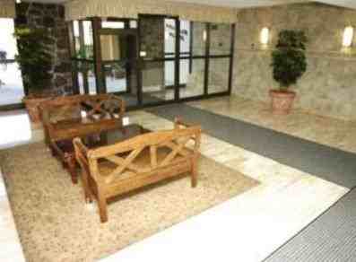 1175 Broadview Ave - Photo 3 of 9