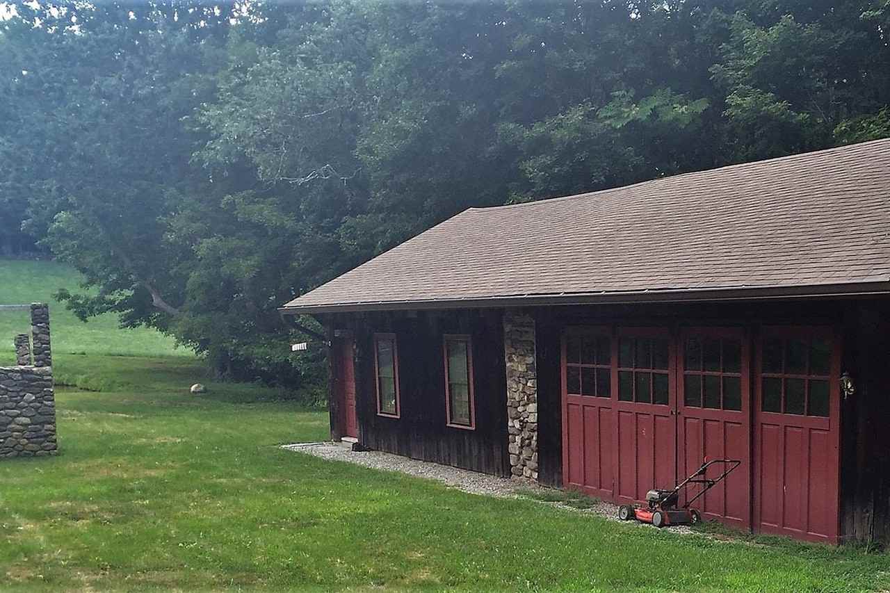 11 Sunset Ave - Photo 2 of 11