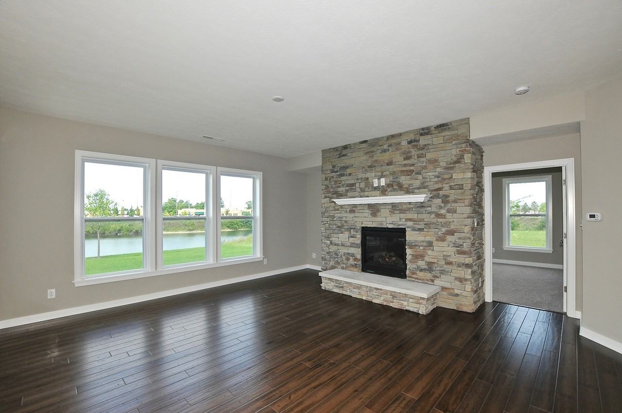 9422 Crystal River Dr - Photo 2 of 20