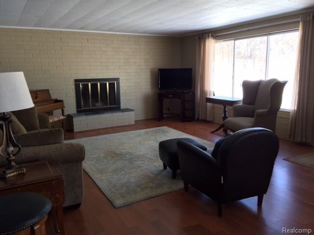 5050 Low Meadow - Photo 3 of 7