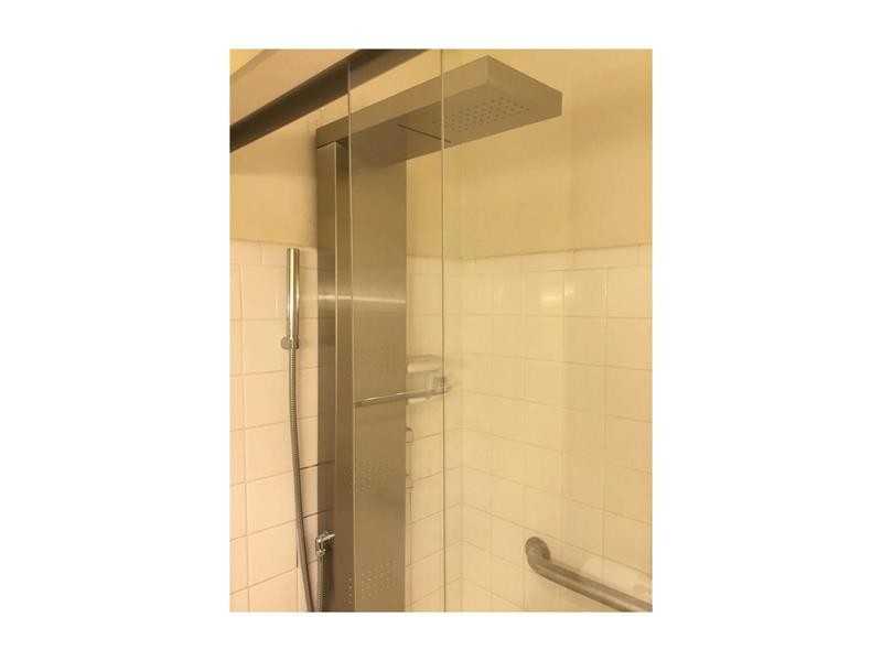 146 NW 41st Ct #27 - Photo 3 of 8