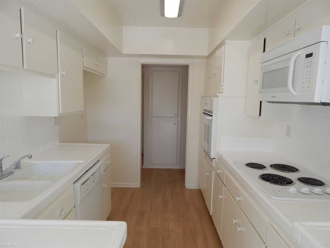 Waterford Apartments - Photo 2 of 8