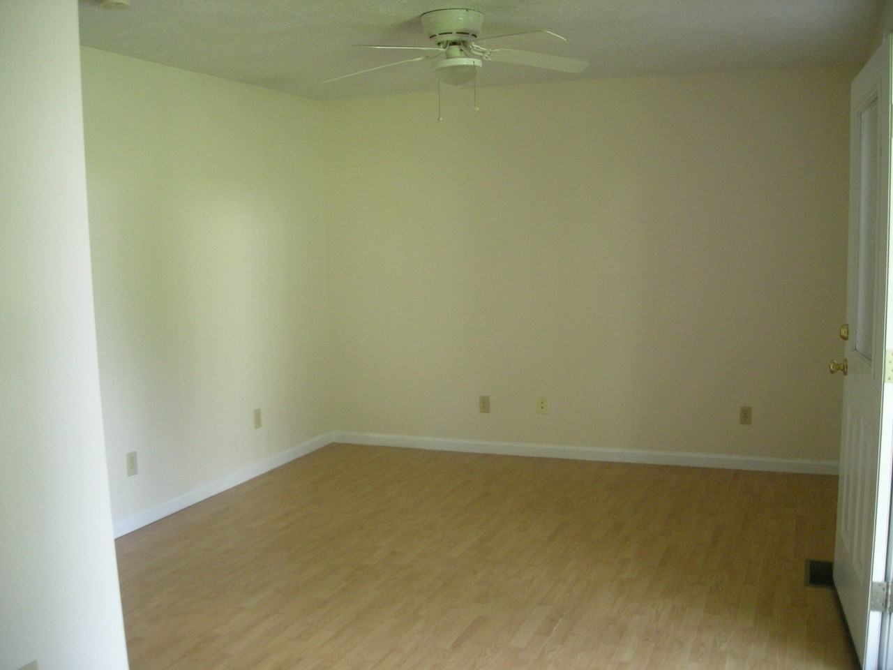226 Middleton St - Photo 3 of 16