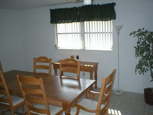 2953 Curling Ct - Photo 3 of 6