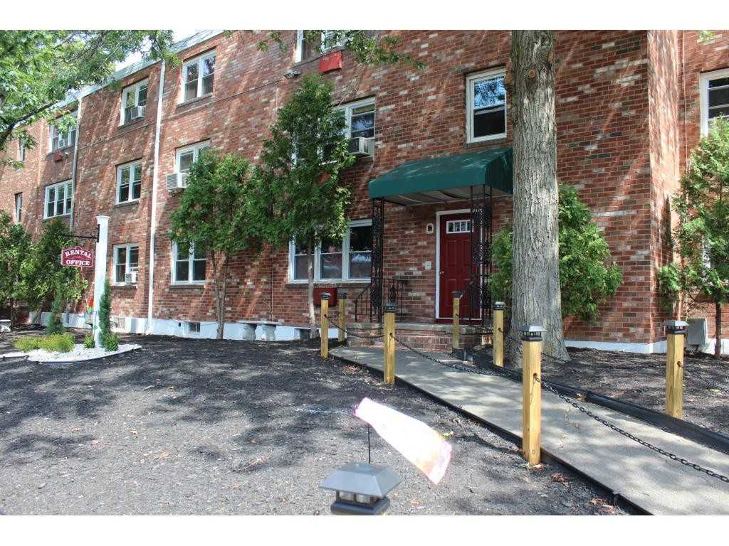 Grove Hill/Kimberly Apartments - Photo 3 of 19